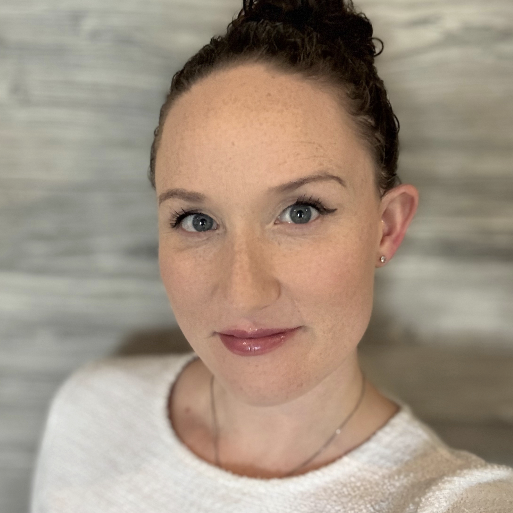 Kaitlin Des Roches, Literary Agent at Storyteller Talent Agency